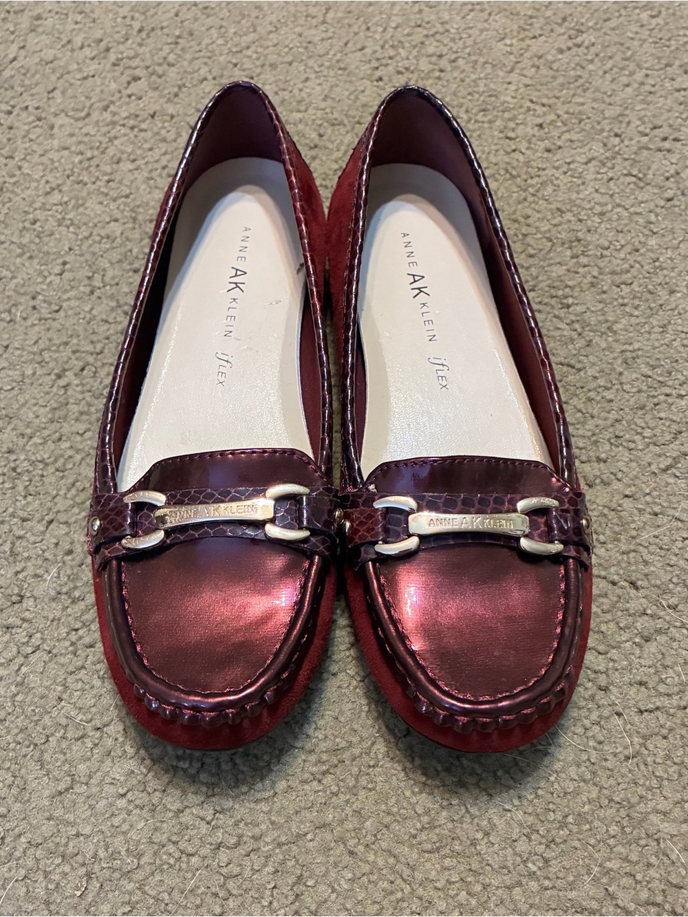 Anne Klein Kolleen Moccasin Womens 6.5 Burgandy Shoes Flat Reptile Trim Loafers
